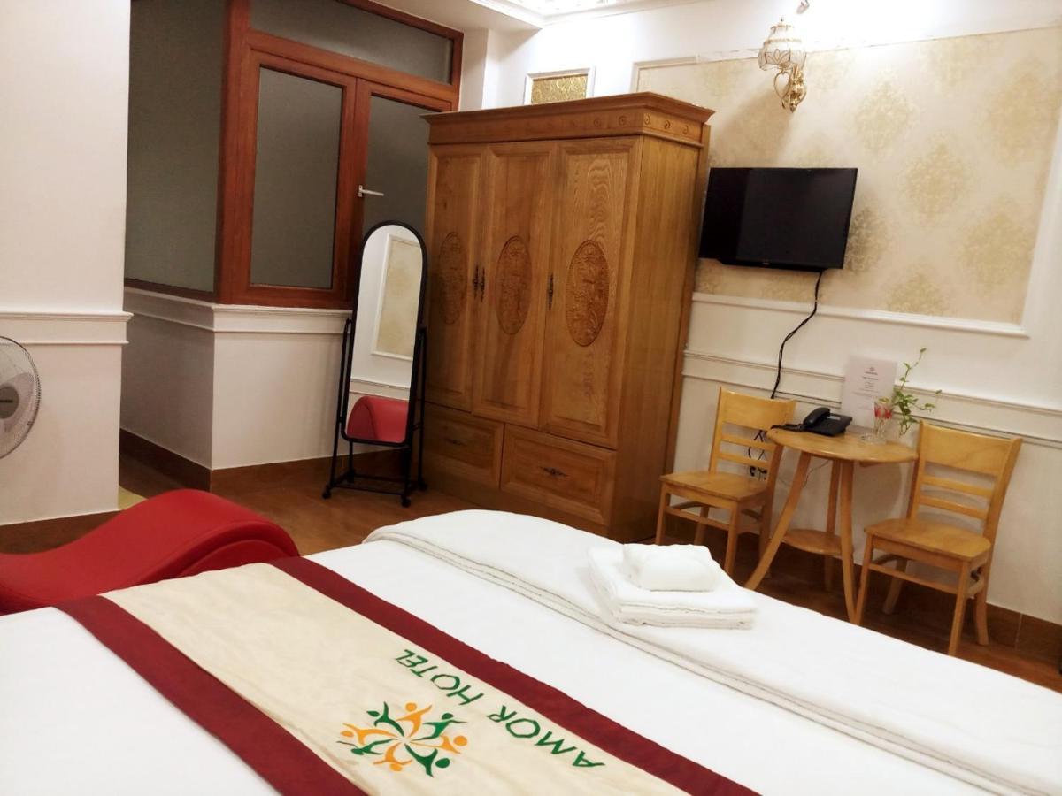 Amor Hotel